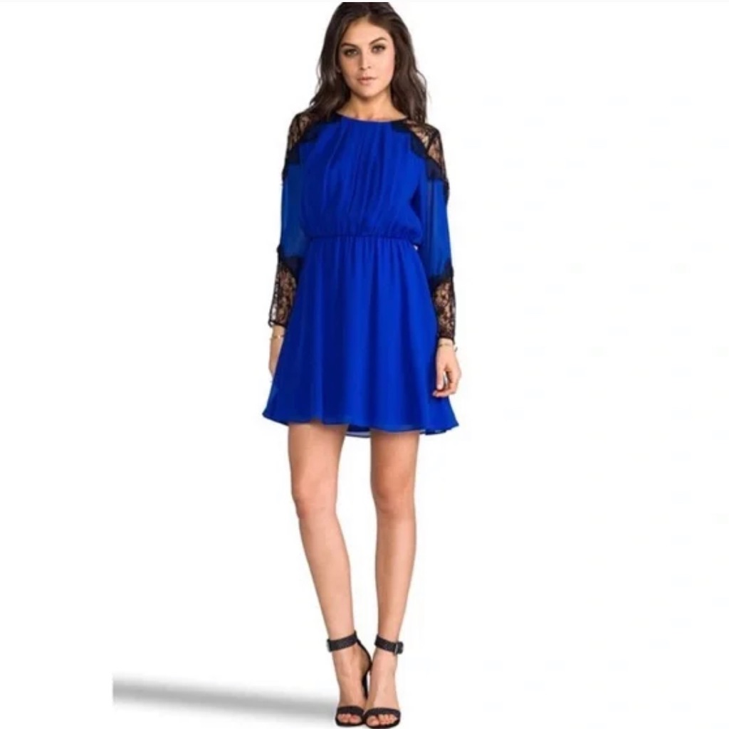 Alice + Olivia Dany Lace Shoulder Pleat Front Dress In Cobalt, Xs